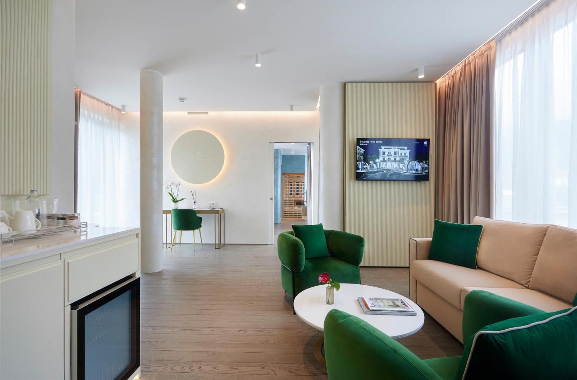 Boutique Hotel Στρέσα Εξωτερικό φωτογραφία